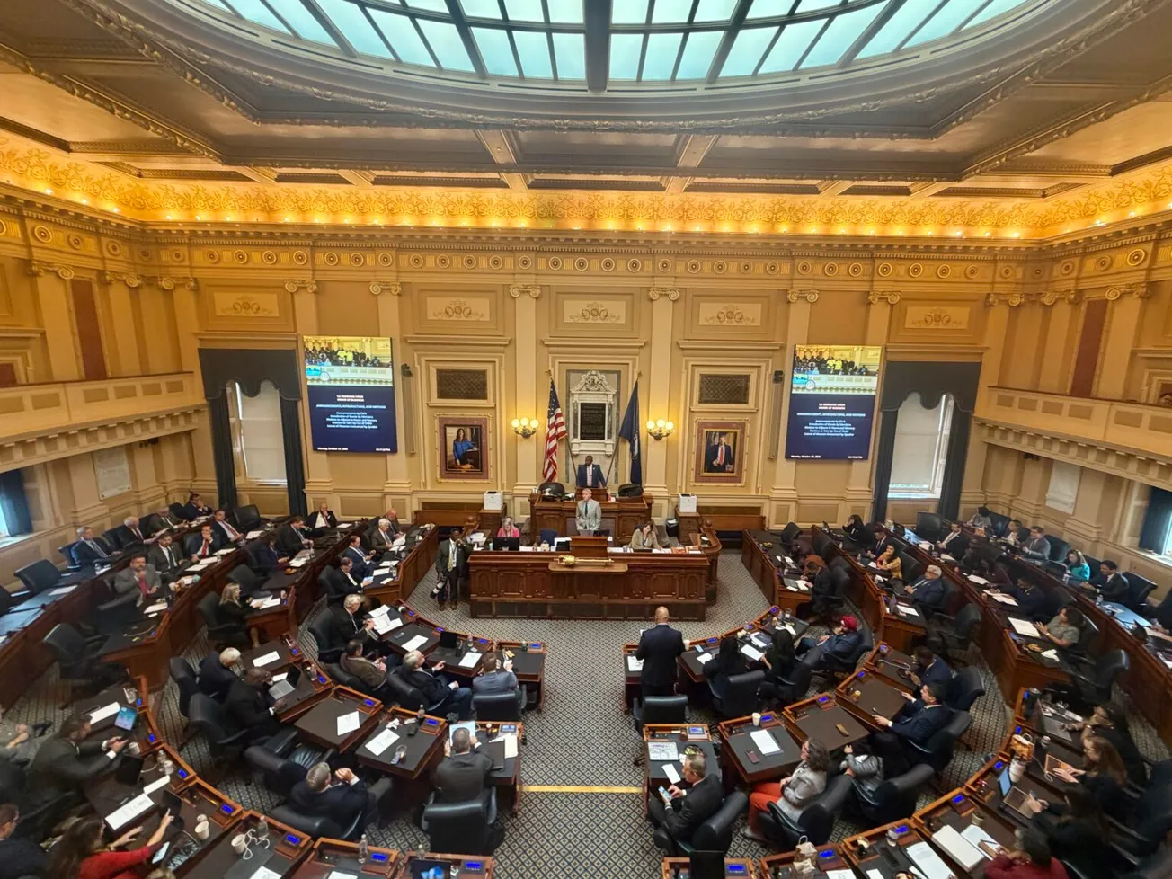 Democrats push redistricting amendment as special session jolts Virginia ahead of election