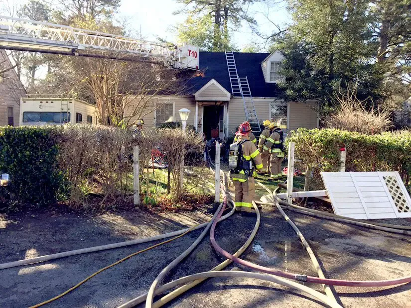 Henrico Firefighters extinguish house, truck fires