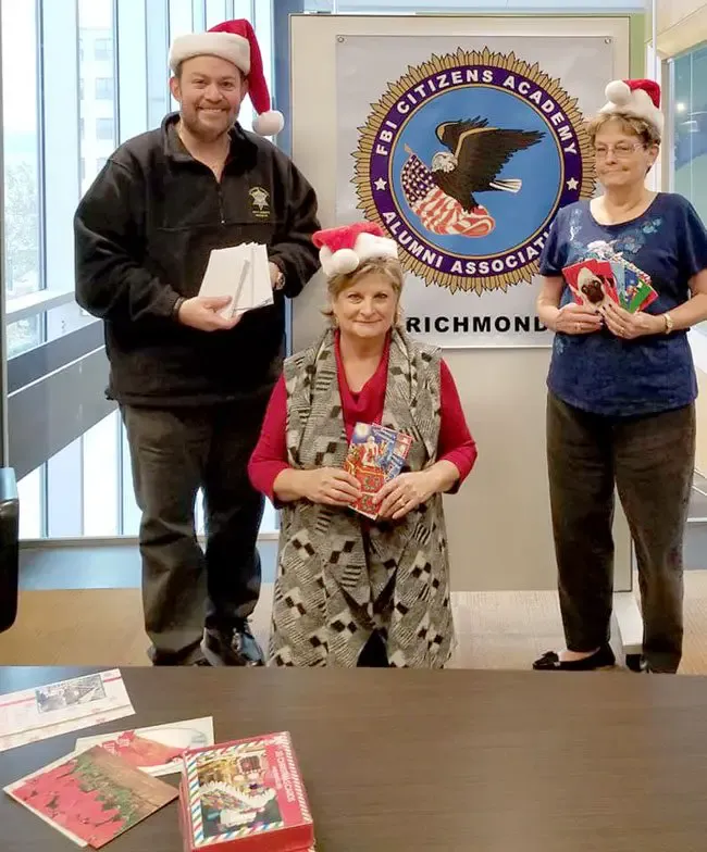 FBI Citizens Academy alumni spread cheer to local vets