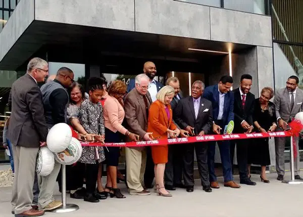 Fairfield Area Library opens