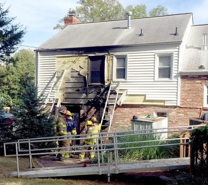 No one injured in 2 West End house fires