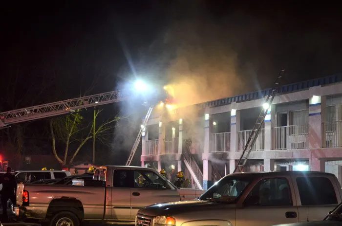 Eastern Henrico hotel fire injures 2 police officers