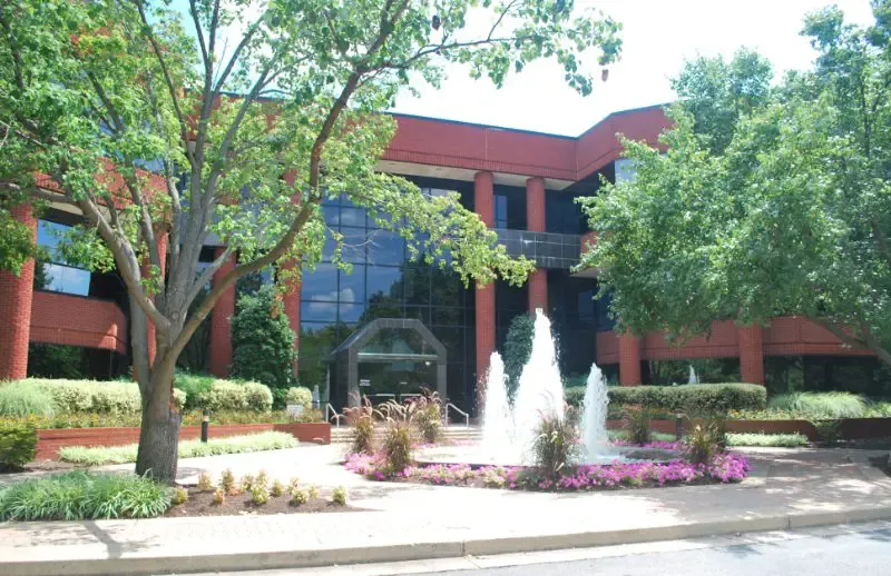 CapCenter buys Innsbrook building for $5.85 million