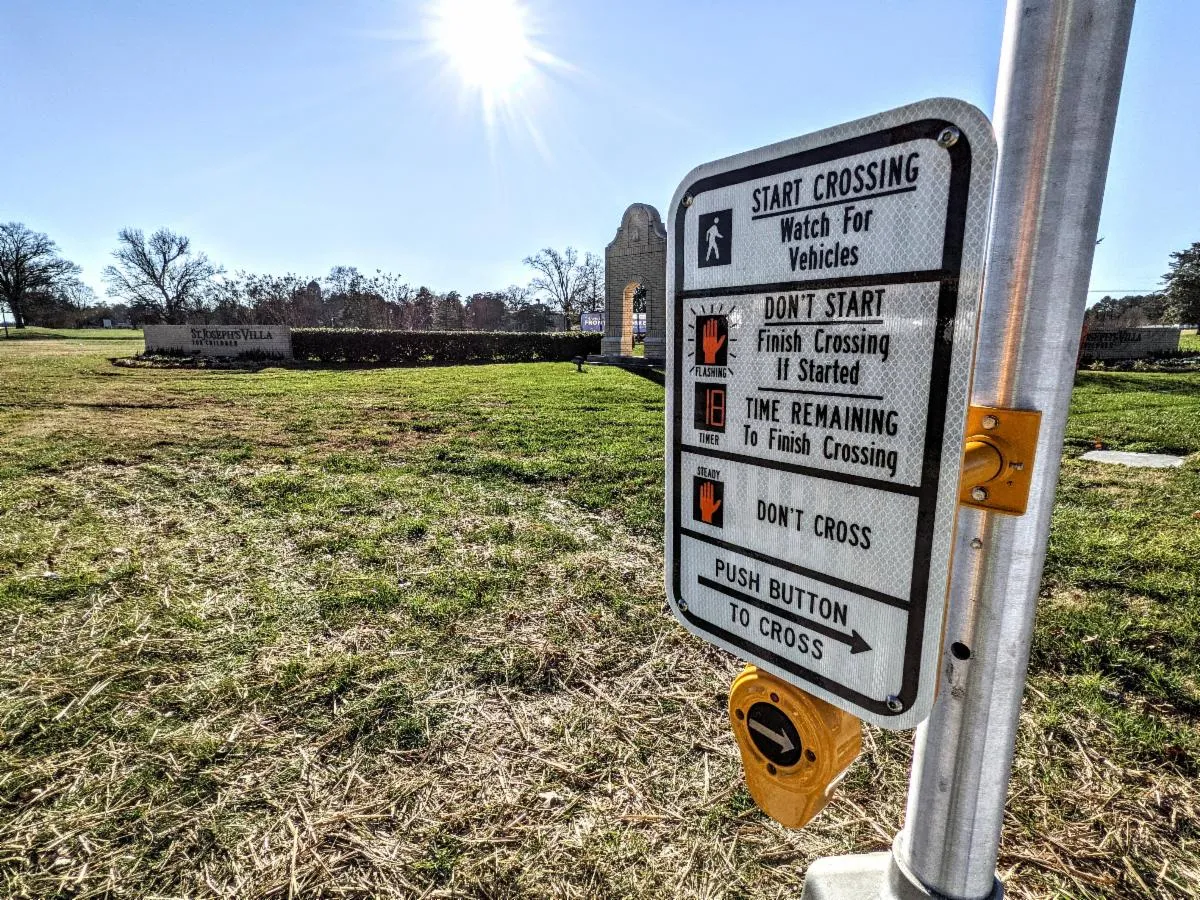 VDOT completes pedestrian improvements at Parham Road-Brook Road intersection