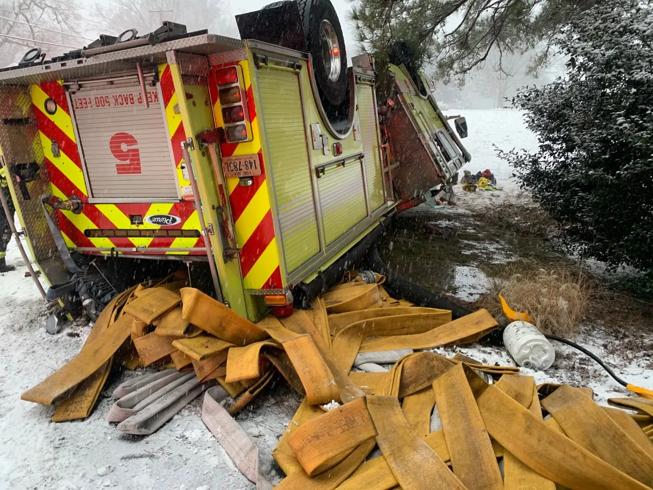 Henrico fire engine overturns, 4 firefighters taken to hospital