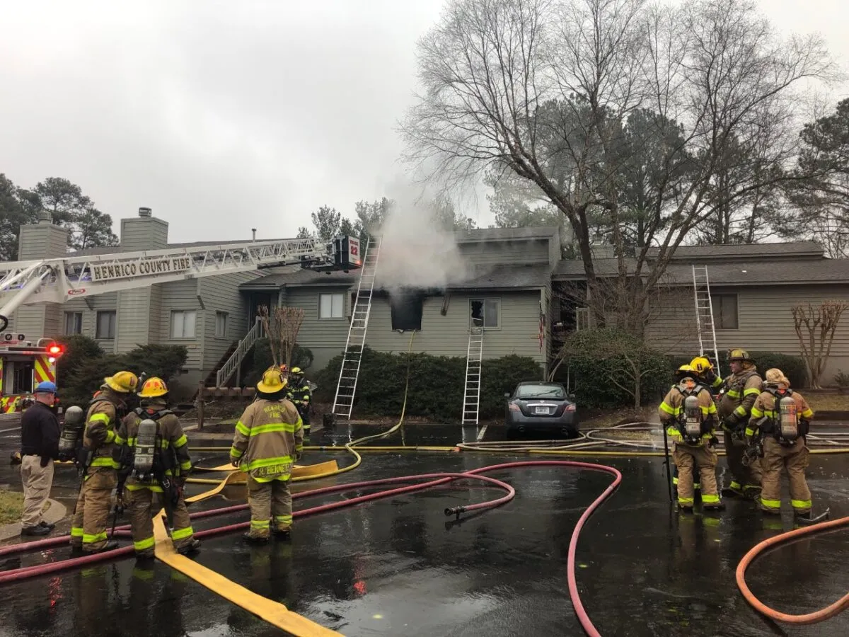 Henrico firefighters rescue 1 from West End fire