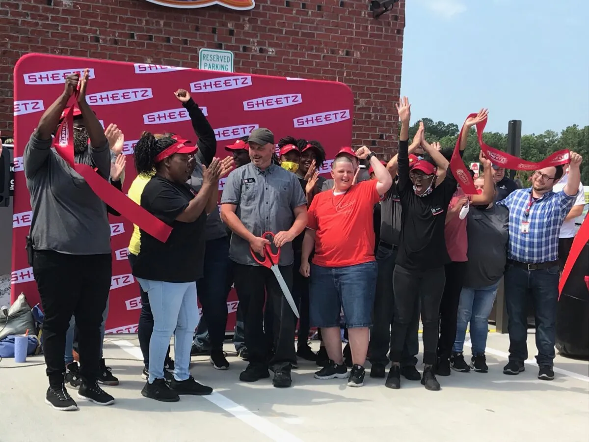 Airport Sheetz holds grand opening