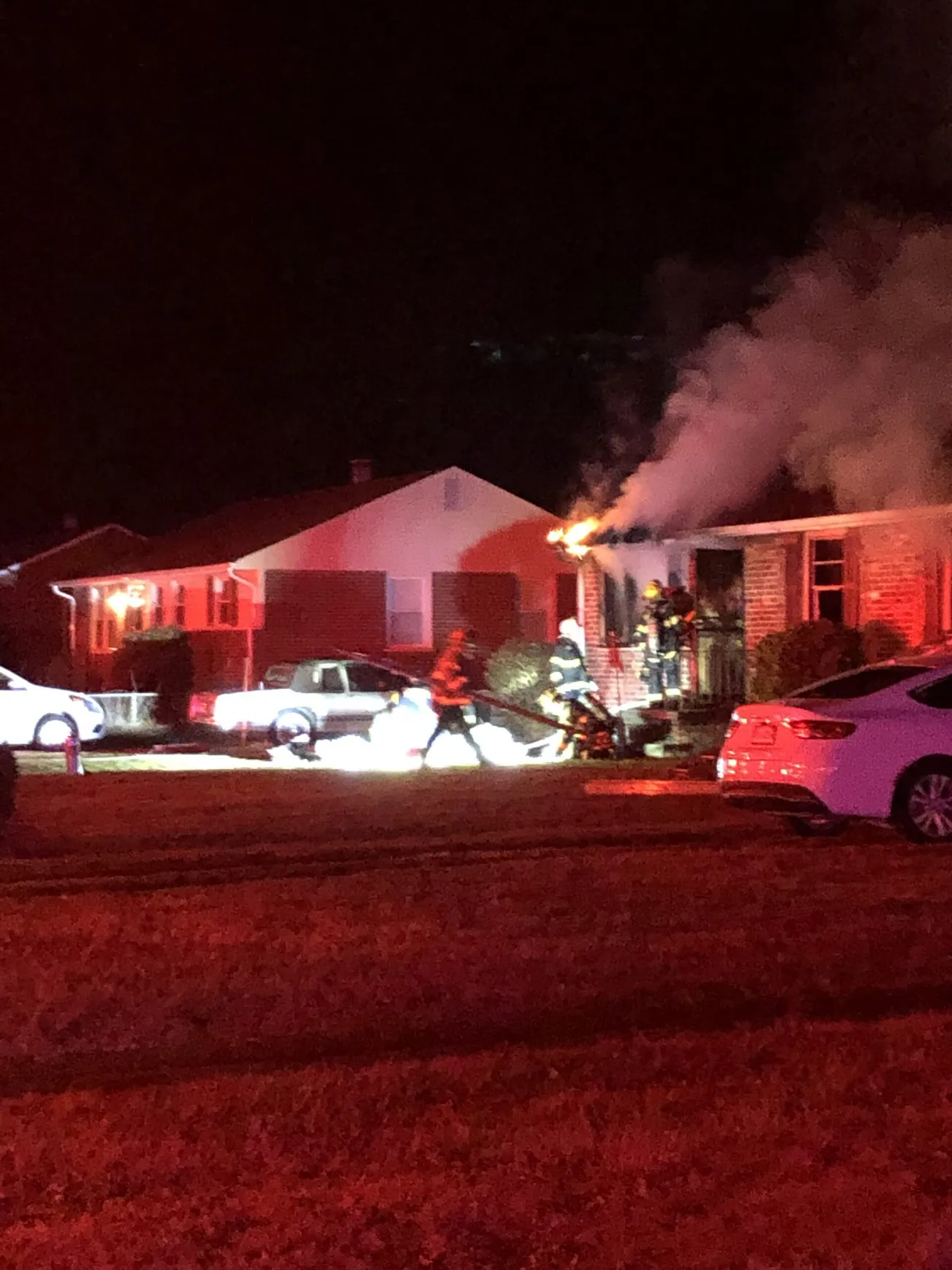 2 injured in Eastern Henrico fire