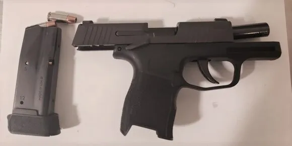 Yorktown man cited by police after trying to bring loaded gun onto plane at RIC