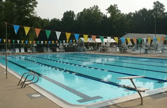 Henrico pools and swim clubs get creative to fill lifeguard vacancies