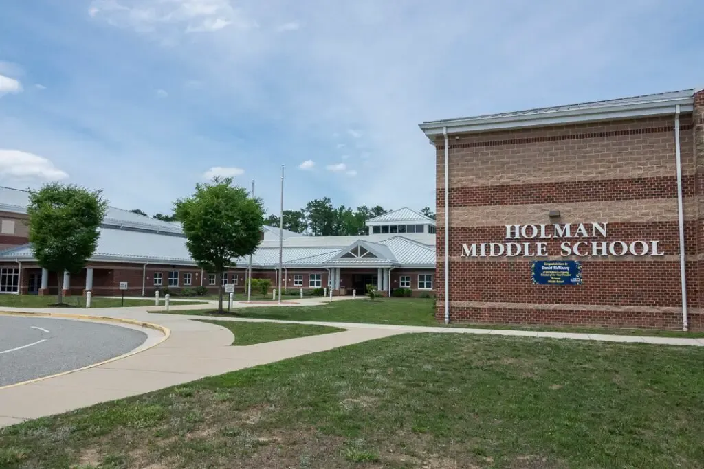 Seventh-graders issued violations for prank active shooter call at Holman Middle School