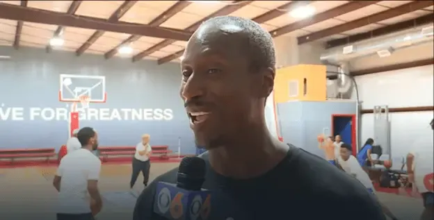 Andre Ingram shares basketball knowledge but preaches importance of the classroom work