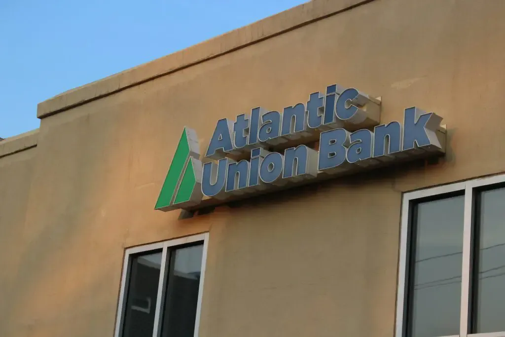 Atlantic Union Bank offering paid-internship grants to community organizations