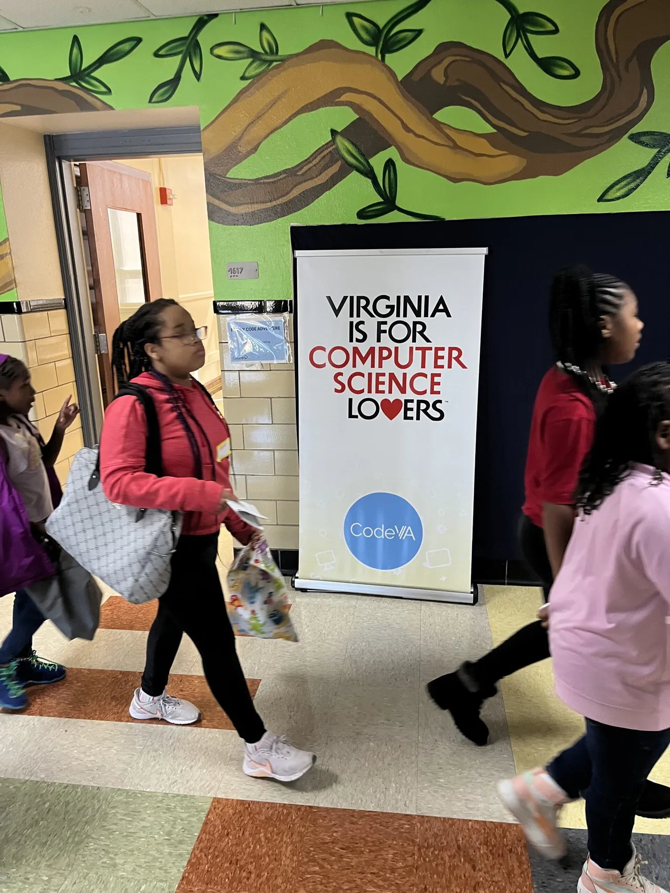 Family coding event brings Henrico elementary schoolers into the world of computer science 