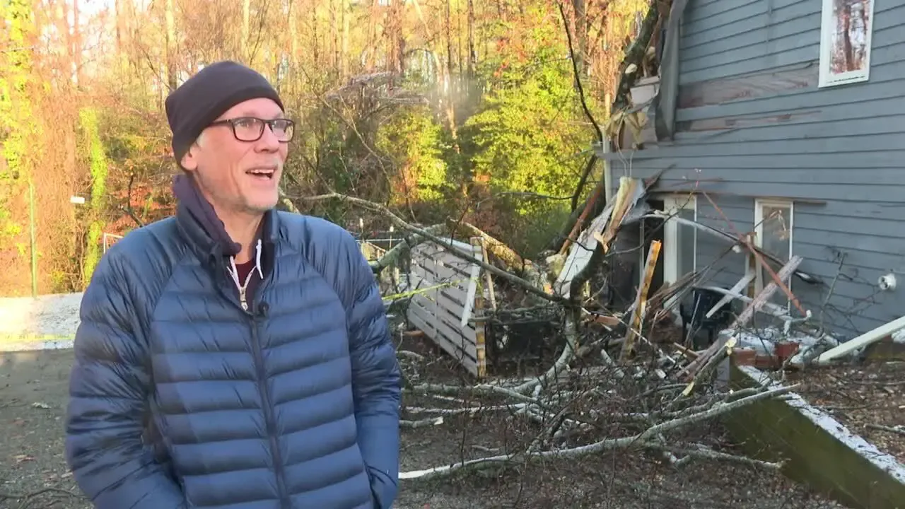 Tree crashes into Henrico home