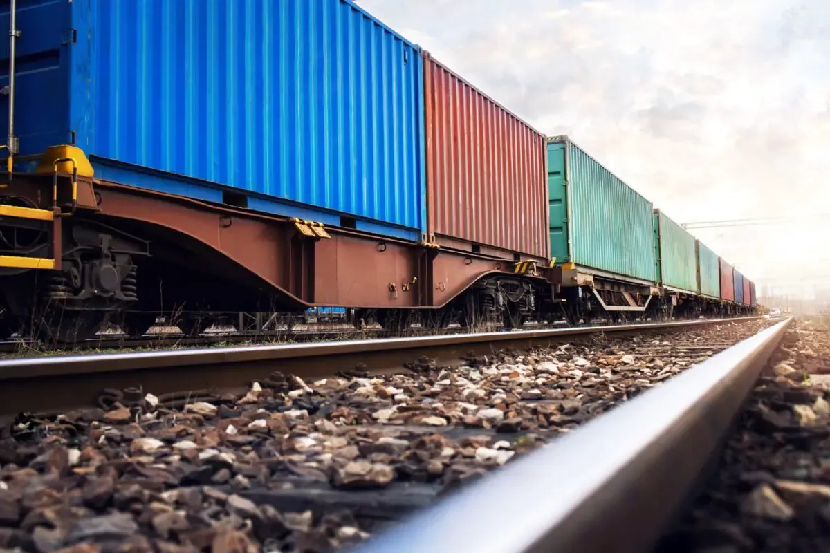 With rail safety bill’s passage, two-person crews could be required for Virginia freight trains