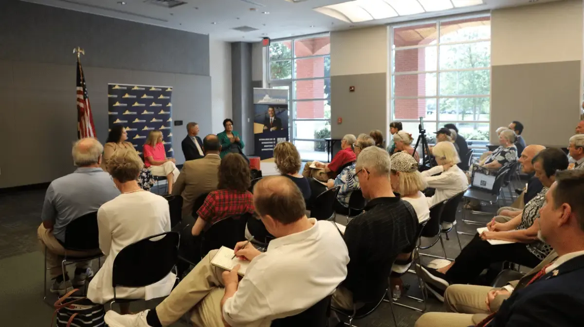 Wittman forum for Henrico families addresses rising concerns about social media use and phones in schools